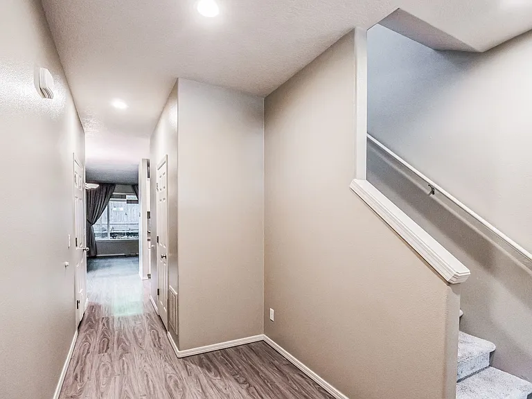 949 SE Tamango St — Photo 20