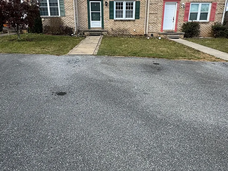 2676 Northfield Dr — Photo 2