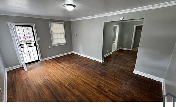 4th image of 485 Eastern Dr