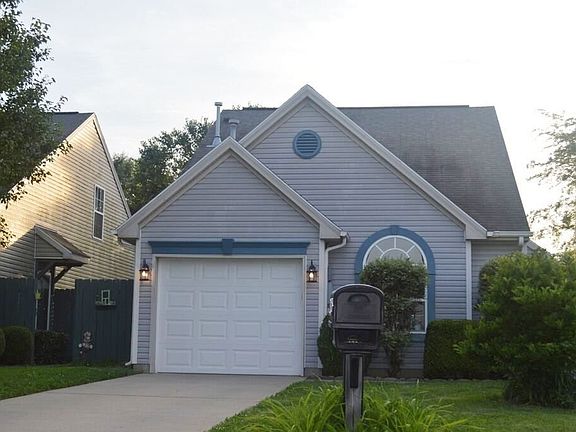 2nd image of 5839 Riverwalk Cir