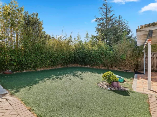2335 Cliff Dr, Santa Barbara, CA 93109