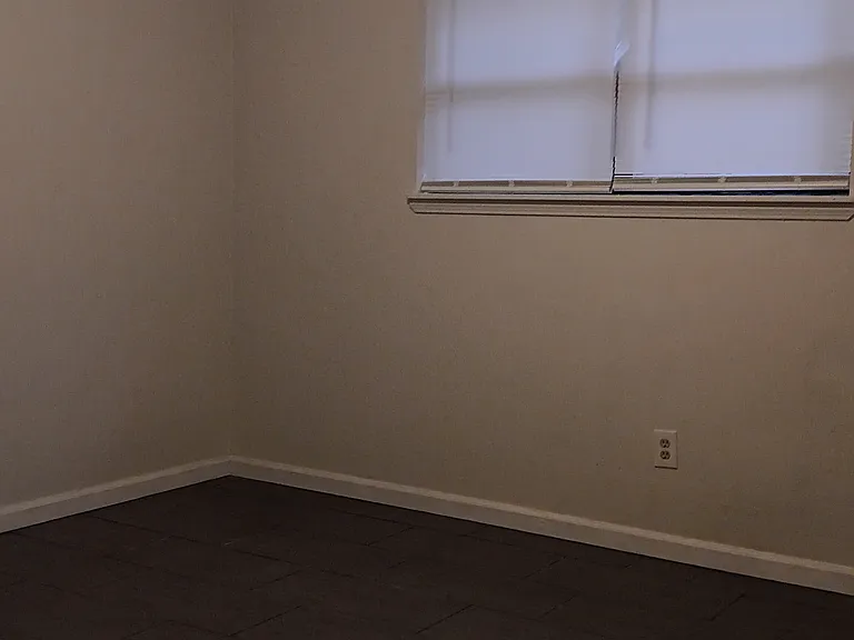 4475 Bayshore Cir — Photo 1