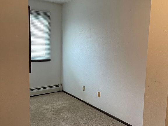 3rd image of 209 N 19th St #1