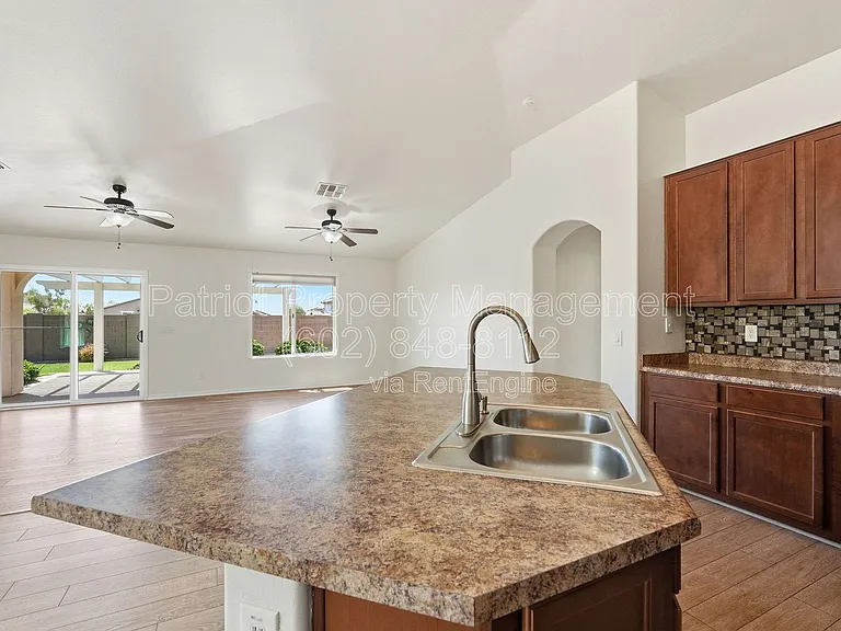 20767 W Hamilton St — Photo 14