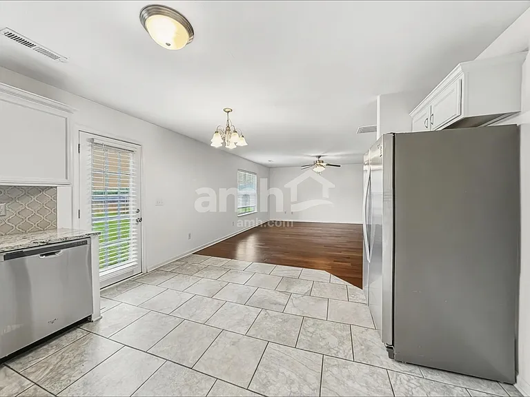 4983 Old Towne Village Cir — Photo 4