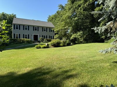 10 Castle Hill Ln, Bridgewater, CT, 06752
