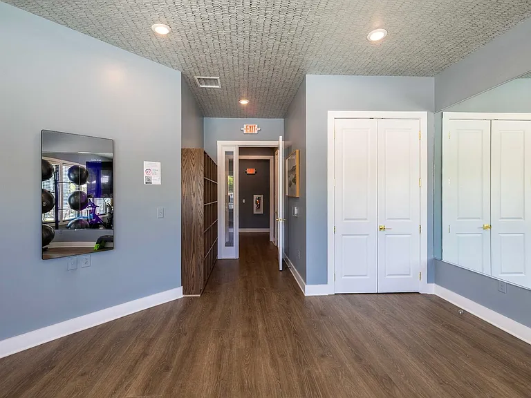 Evolve at Parkway Apartment Homes — Photo 16