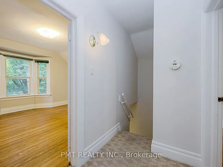 47 Herbert Ave — Photo 24