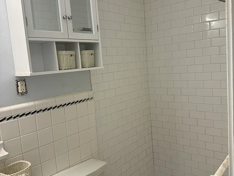 408 Evergreen Rd — Photo 1