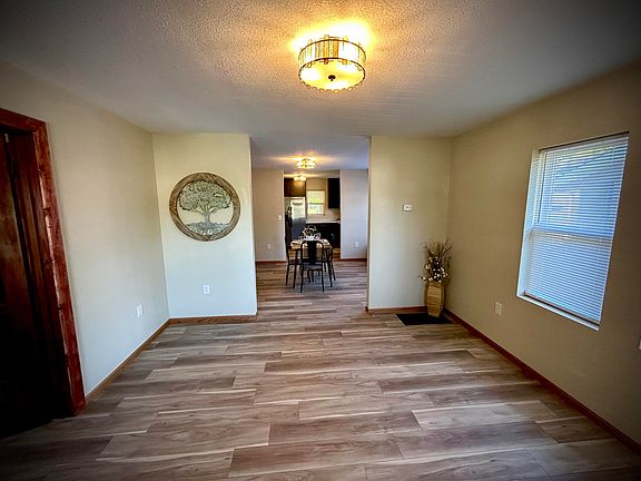 5th image of 407 N Voorhees Ave