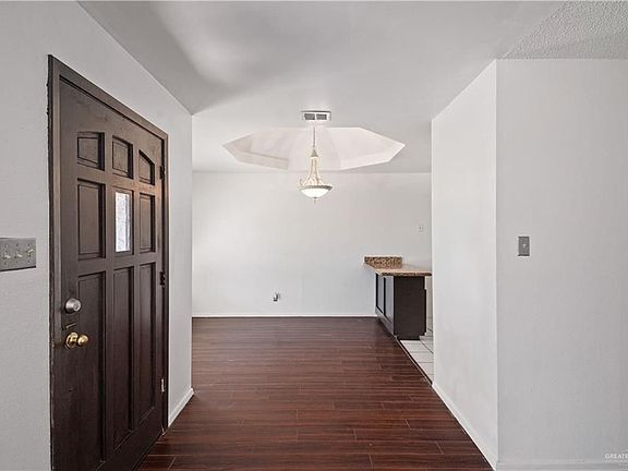 4th image of 2419 N 28th St