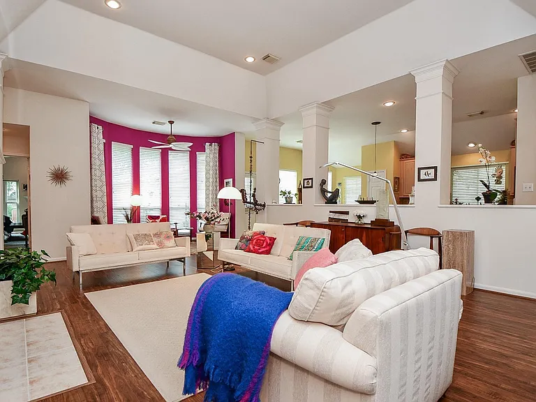 1211 Magnolia Woods Ct — Photo 9