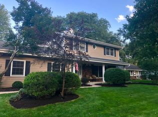 1228 Olympus Dr, Naperville, IL 60540