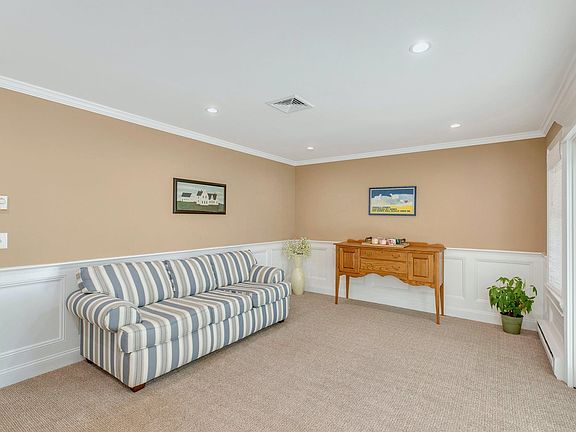 5th image of 198 Revere Dr #198