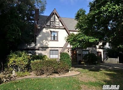 1st image of 14 Willetts Ct
