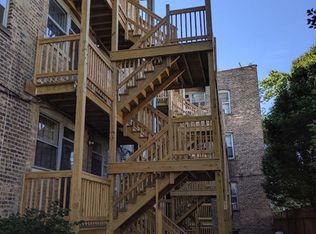 1902 W Cornelia Ave #3, Chicago, IL 60657