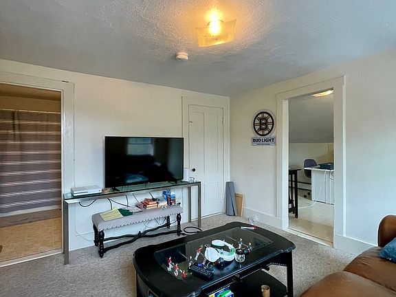3rd image of 19-21 Prospect St #3