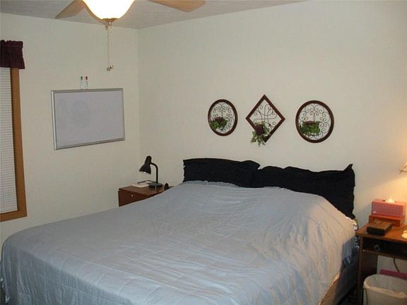 5th image of 1017 Holley St