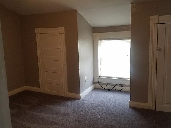 3rd floor room