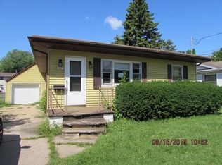 1427 Hazel St, Oshkosh, WI 54901