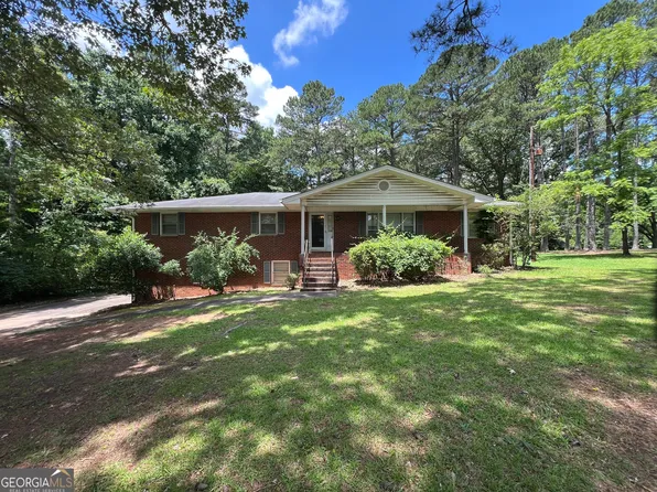 5277 Scofield Rd, Atlanta, GA 30349