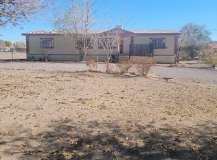 5460 Meadow Ln, Silver Springs, NV 89429