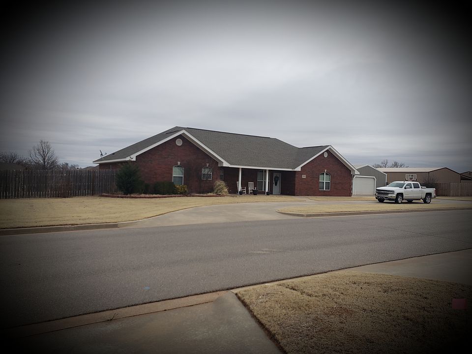 1st image of 310 Sondra Dr