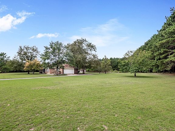 4th image of 690 W Emerald Lake Dr