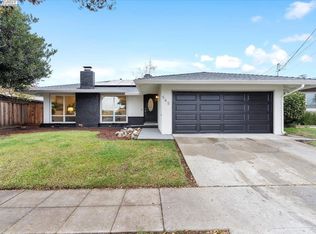 565 Lagunitas Ln, Hayward, CA 94544