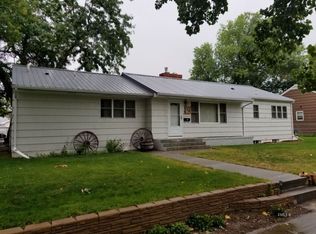710 S Custer Ave, Miles City, MT 59301