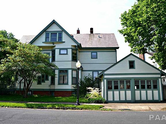 2nd image of 1301 W Moss Ave