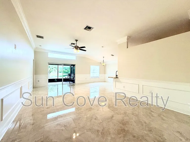 2016 Folkstone Pl — Photo 5