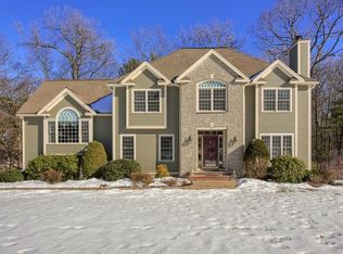 157 Old Cart Way, North Andover, MA 01845