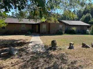 8115 Kling Rd, Mabelvale, AR 72103