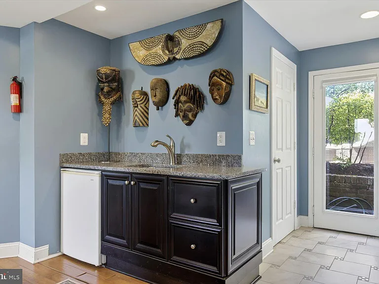 2212 Reddfield Dr — Photo 45