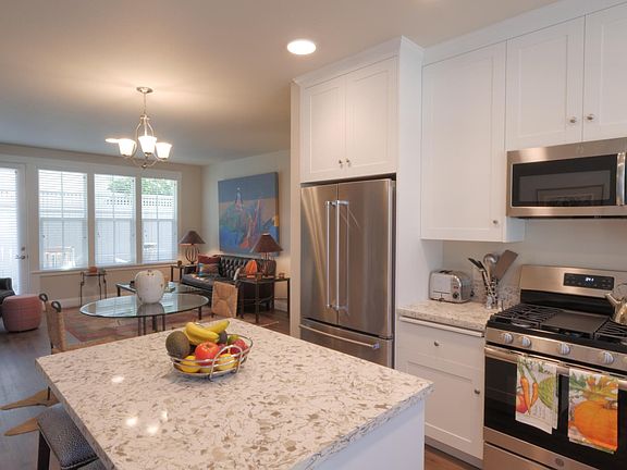 3rd image of 705 S Cloverdale Blvd #6