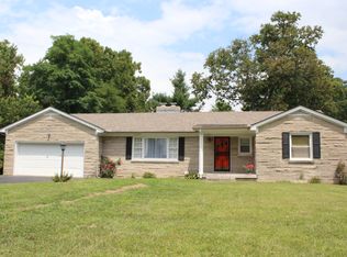 1713 Hawthorne Ln, Lexington, KY 40505
