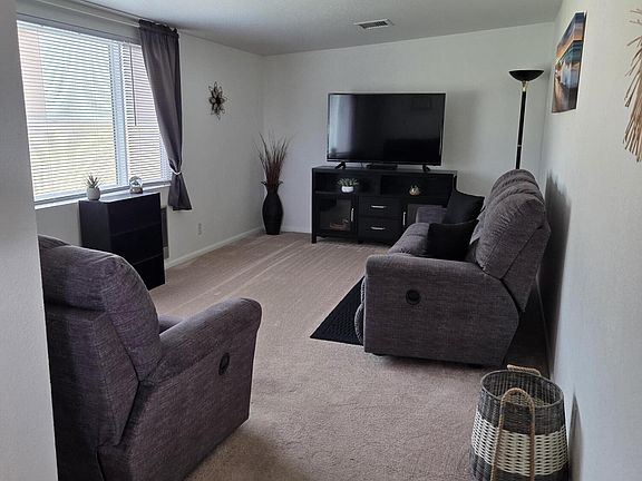 4th image of 5453 E FOREST Lane