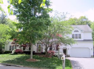 30 Southwood Dr, Southborough, MA 01772