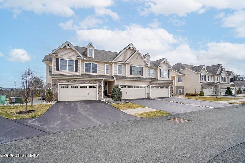 2nd image of 9 Ordelia Lane