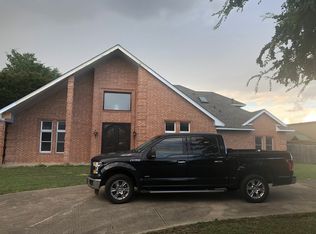 2322 Sunnyvale Rd, Grand Prairie, TX 75050