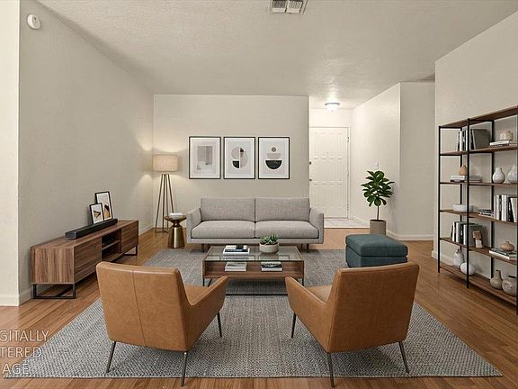 5th image of 735 Scarlett Pl