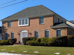 2 Seawood Way, Spring Lake, NJ 07762