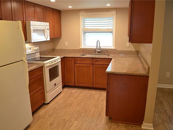 5th image of 1815 37th Ave