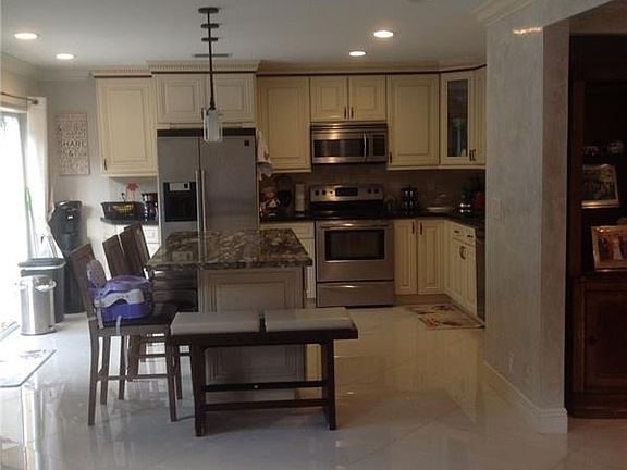 3rd image of 4381 NW 1st Dr
