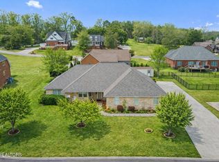 1816 Placid Dr, Sevierville, TN 37862