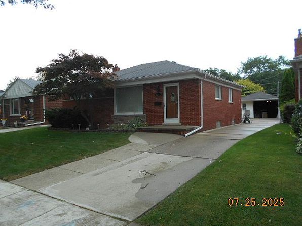 22737 Playview St