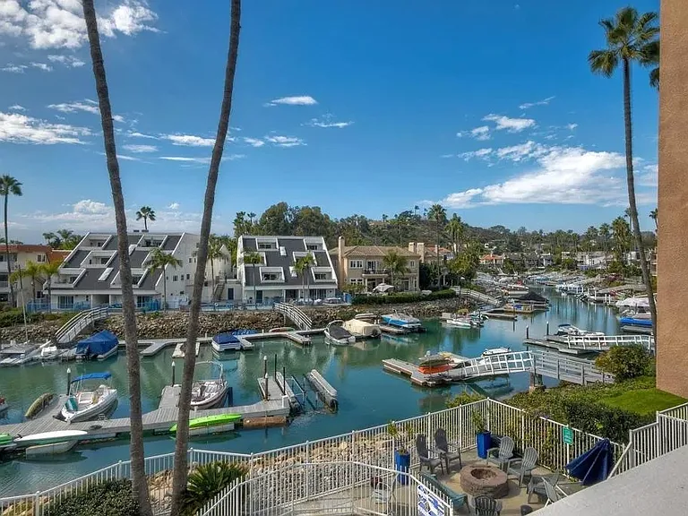 4705 Marina Dr #10-10-10 — Photo 29