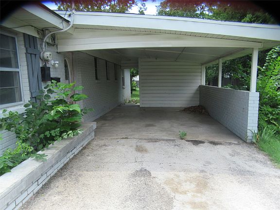 2nd image of 3104 Olive Pl
