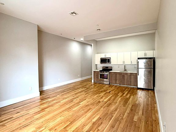 2nd image of 41 Kosciuszko St Unit 331